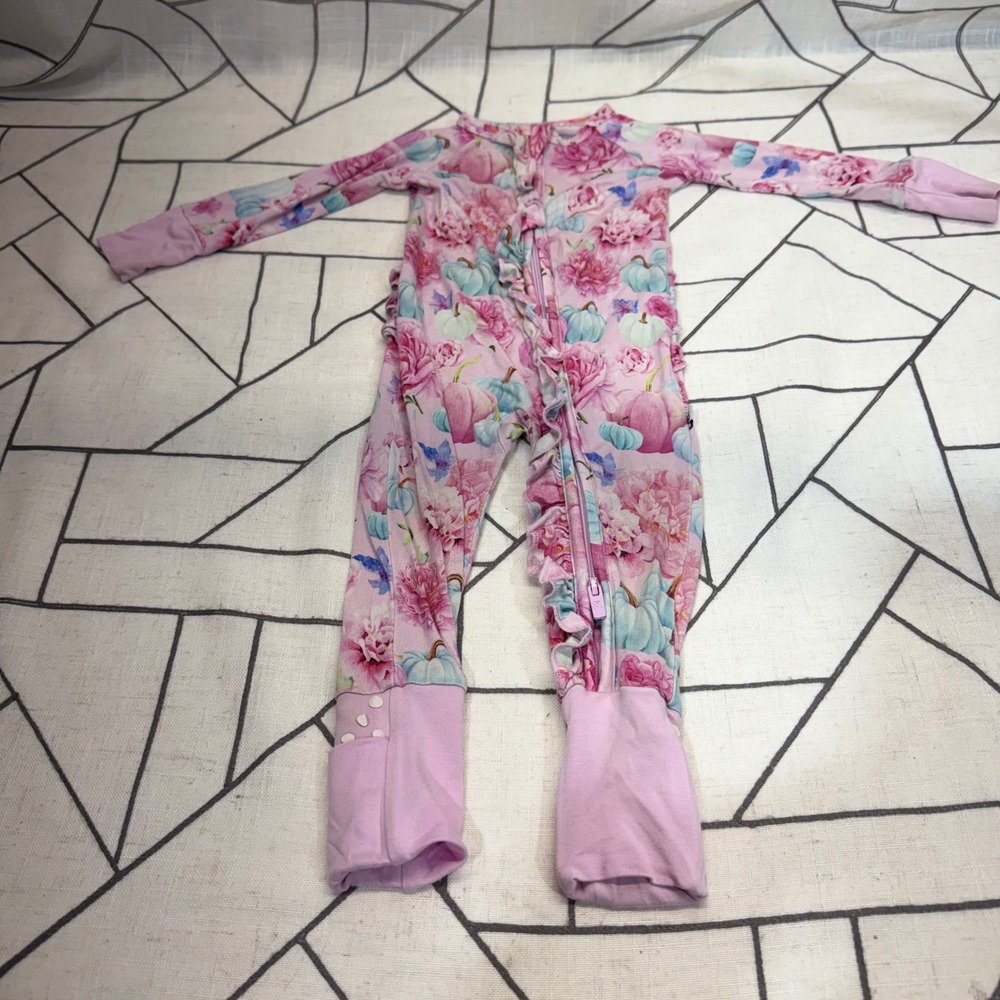 Bums & Roses Bamboo Ruffle Sleeper 6-9 Months Pink Floral Pumpkin Footie